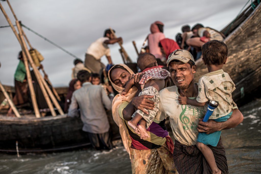 Refugees from Myanmar arriving in Bangladesh