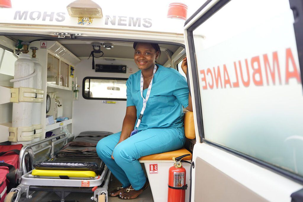 Ambulance Workers - Epidemic Control and Reinforcement of Health, Sierra Leone. Photo: Shantelle Spencer/CARE