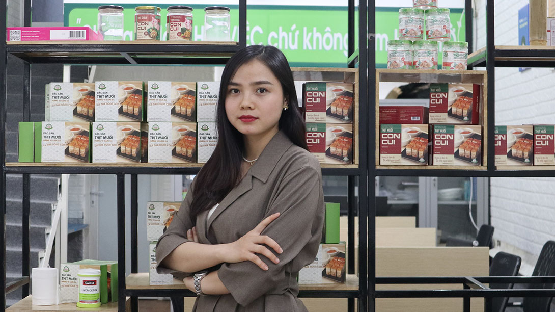 <p style="margin-left:0cm;margin-right:0cm"><span style="font-size:11pt">Nguyen Thi Hien from Hanoi is taking the business world by storm, despite her young age.&nbsp; Five years ago, at the age of only 21, Hien, together with her cousin, took over the family food business &lsquo;Truong Foods&rsquo; from her aunt. The family has been producing and trading specialist pork products for almost 20 years.</span></p>
<p style="margin-left:0cm;margin-right:0cm"><span style="font-size:11pt">Since taking over the business, Hien has established the business in both Phu Tho province and in the capital Hanoi.&nbsp; Between the two locations she now employs 15 office staff, as well as around 30 seasonal workers. </span></p>
<p style="margin-left:0cm;margin-right:0cm"><span style="font-size:11pt">As the new Managing Director, Hien decided to formalize the business, she explains: &ldquo;Shifting from a household business model into a formal enterprise was the first barrier I had to overcome. We had to change our business activities to comply with the Government&rsquo;s regulations. Moreover, all procedures, such as human resources management and business operations, were subject to a total change, and we had to start from the beginning.&rdquo;</span></p>
<p style="margin-left:0cm;margin-right:0cm"><span style="font-size:11pt">Hien also wanted to increase production so that they could diversify and expand their reach beyond the local market.&nbsp; Hien adds: &ldquo;When taking over the business I had to find ways to distribute more products to outside markets, while competing with other brands and products.&rdquo; Hien found it a challenge to be a woman selling products targeted at male customers, adding: &ldquo;Our products are targeted at beer shops and restaurants whose customers are mostly men.&rdquo;</span></p>
<p style="margin-left:0cm;margin-right:0cm"><span style="font-size:11pt">Whilst Vietnam is moving towards a more gender equal society and there is now less pre