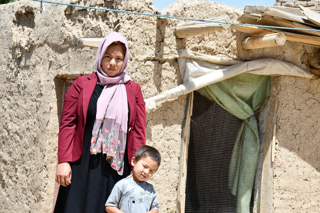 Zainab lives with her son in a camp for internally displaced people in Afghanistan. Photo: CARE