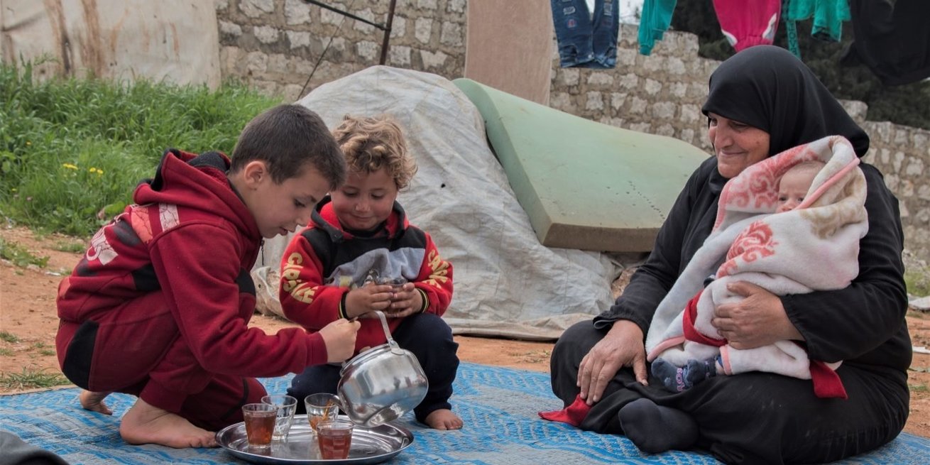 Displaced family in Idlib, Syria. Photo credit: Syria Relief.
